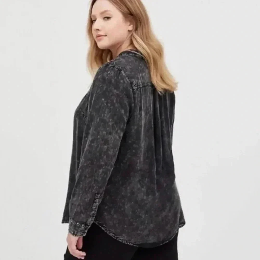 Torrid | Stone Washed Milly | Sz 2 (Plus) - Picture 3 of 8
